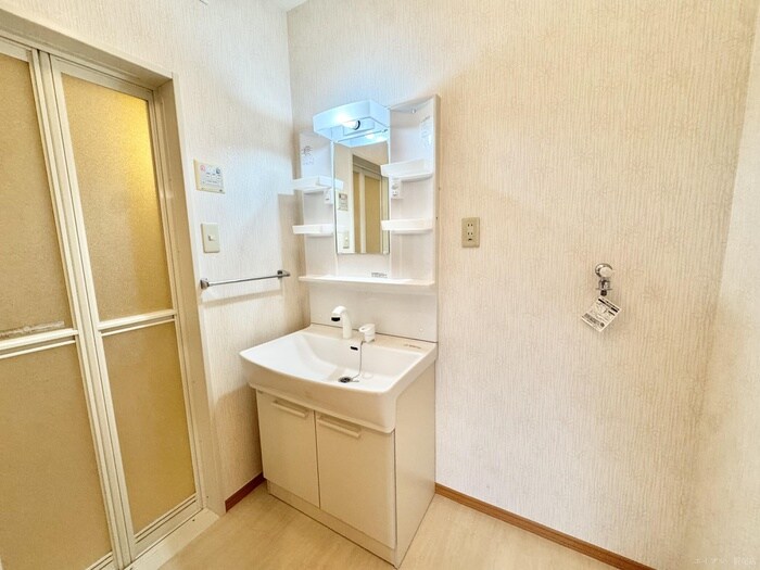 物件内観写真9　(洗面)