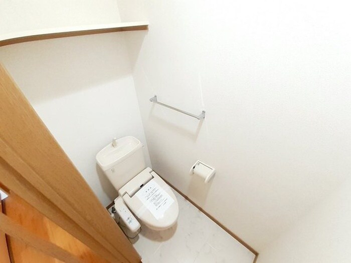 物件内観写真9　(トイレ)