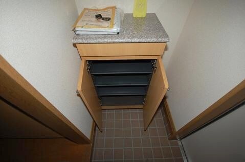 物件内観写真10　(靴箱)