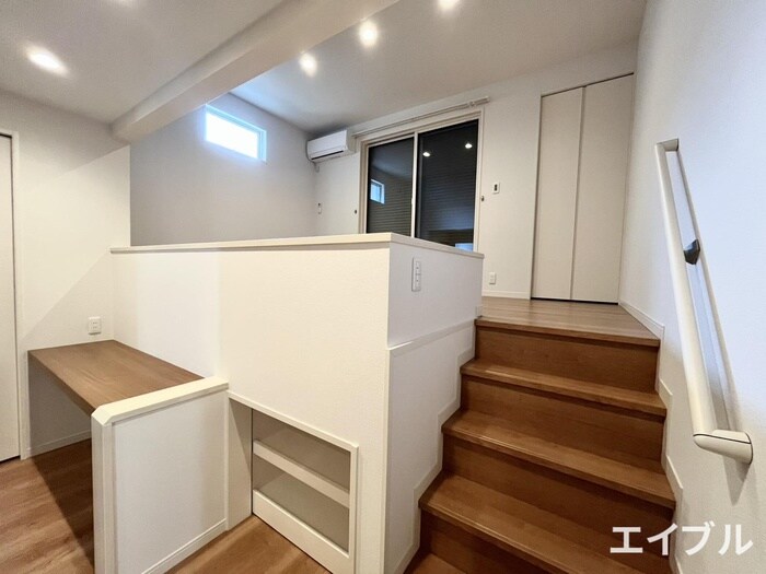 物件内観写真13　(室内からの展望)