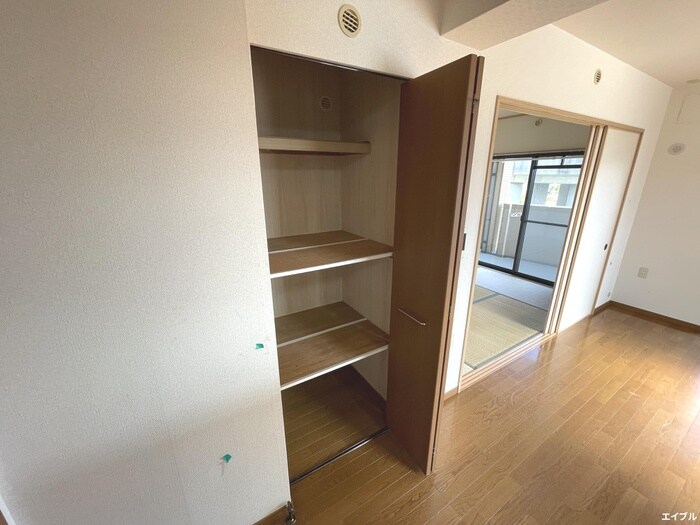 物件内観写真21　(収納)