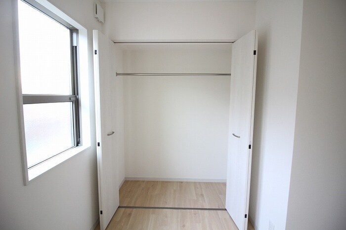 物件内観写真7　(収納)