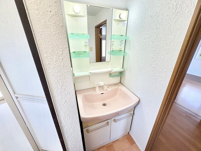 物件内観写真12　(洗面)