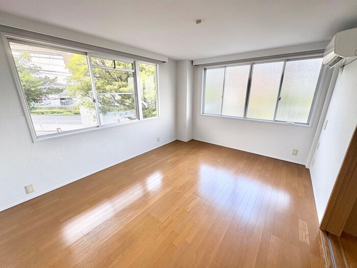 物件内観写真18　(居室)