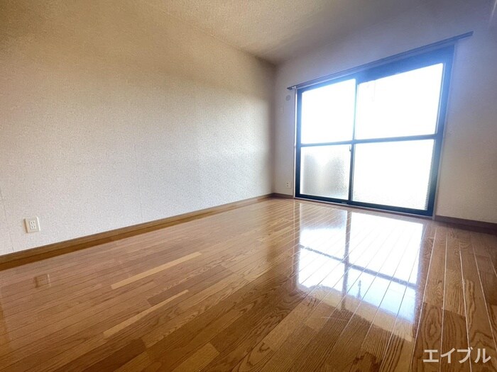 物件内観写真9　(居室)