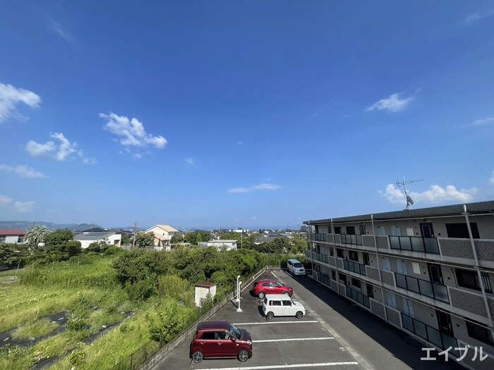 物件内観写真21　(室内からの展望)