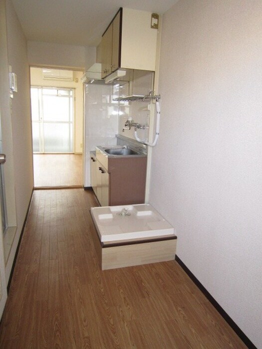 物件内観写真6　(廊下)