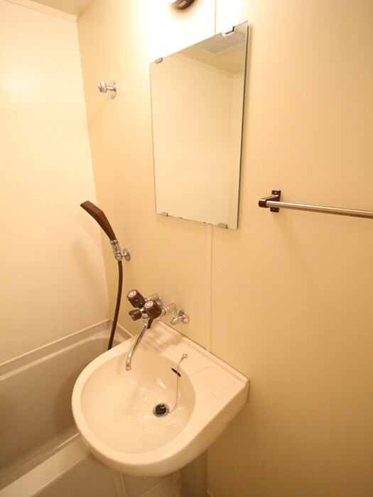 物件内観写真8　(洗面)