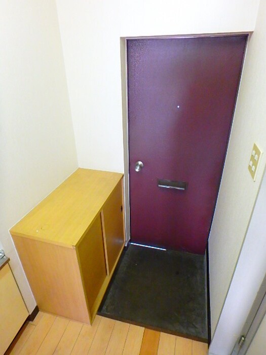 物件内観写真8　(玄関)