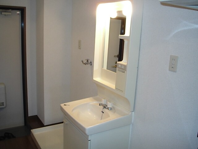 物件内観写真5　(洗面)