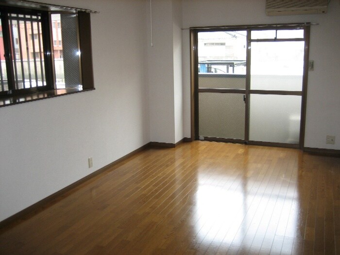 物件内観写真12　(居室)