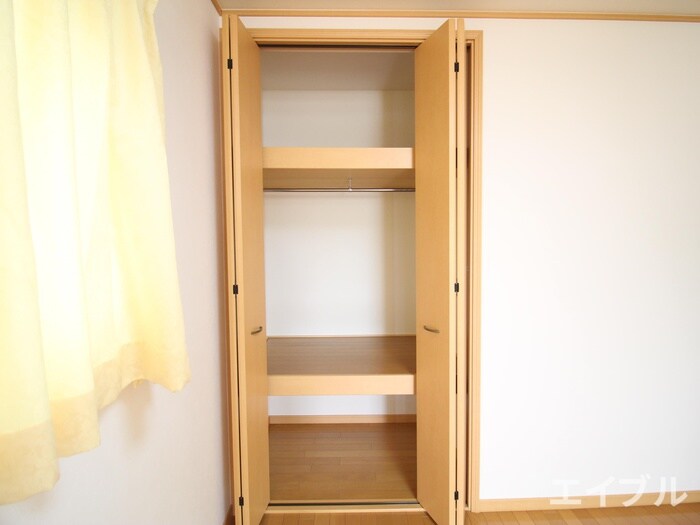 物件内観写真15　(収納)