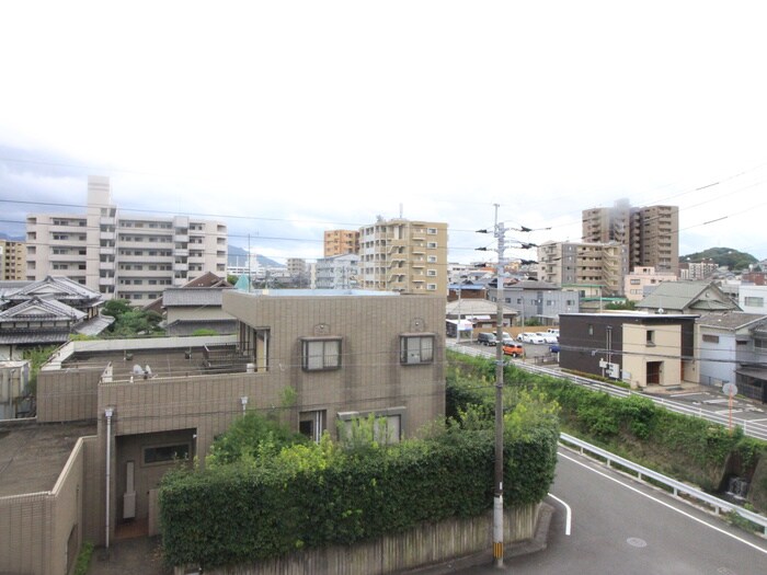 物件内観写真9　(室内からの展望)