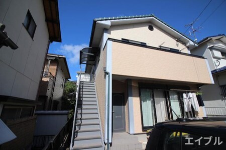 シャンポーレ美和台外観写真