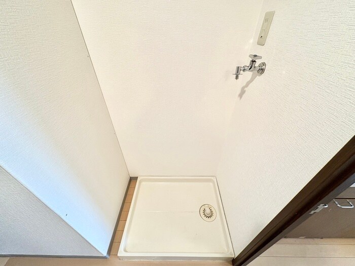 物件内観写真19　(洗濯機置場)