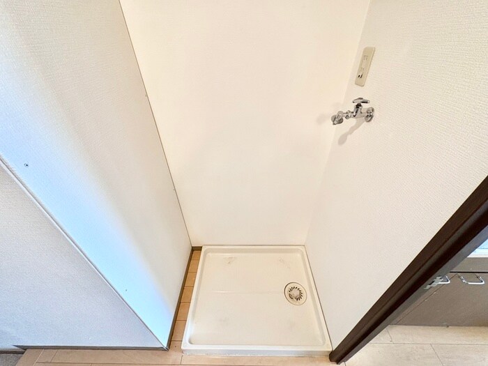 物件内観写真19　(洗濯機置場)