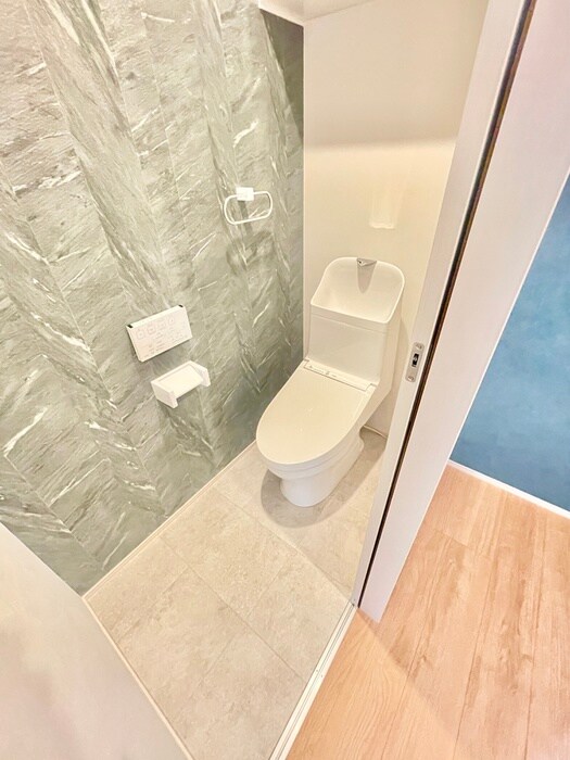 物件内観写真9　(トイレ)