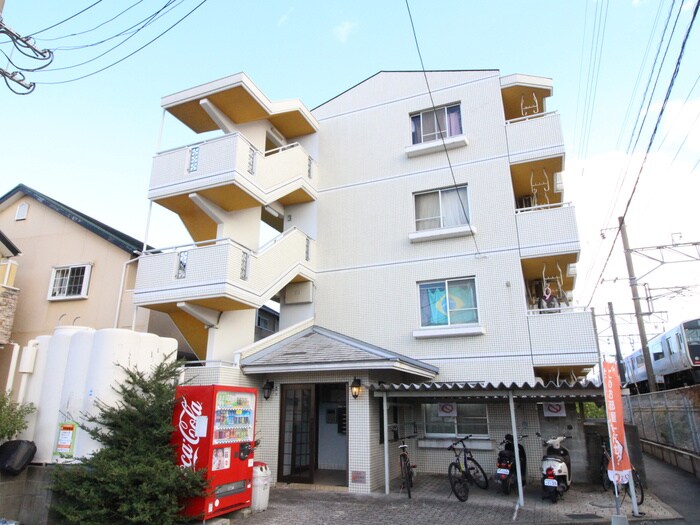 物件外観写真1　(外観写真)