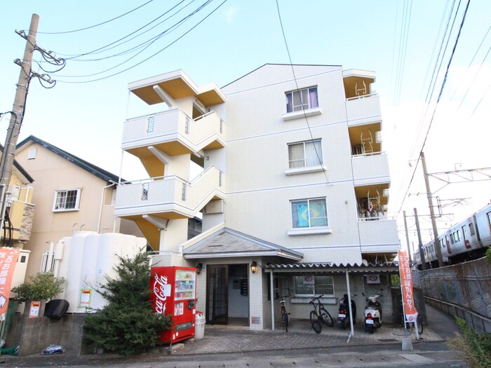 物件外観写真6　(外観写真)