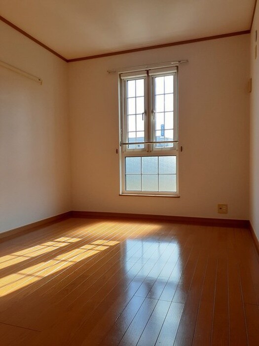 物件内観写真4　(居室)