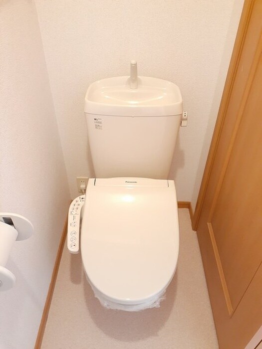 物件内観写真8　(トイレ)