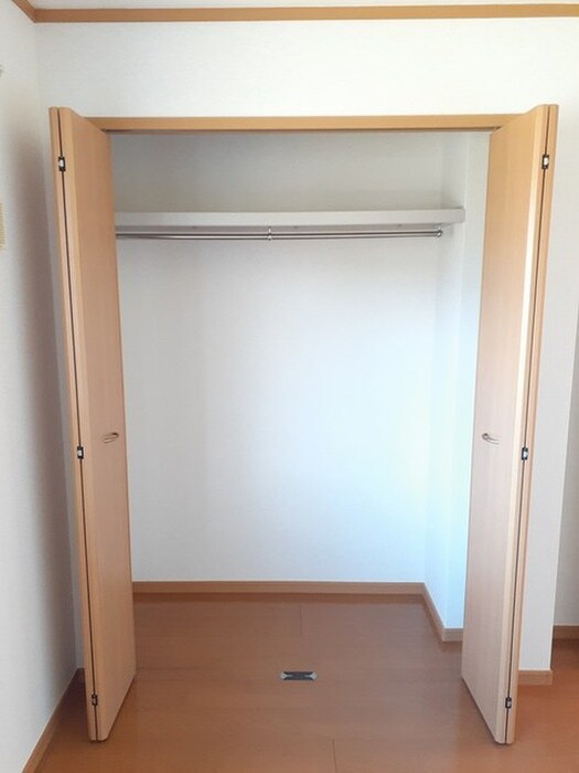 物件内観写真10　(収納)