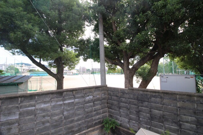 物件内観写真22　(室内からの展望)