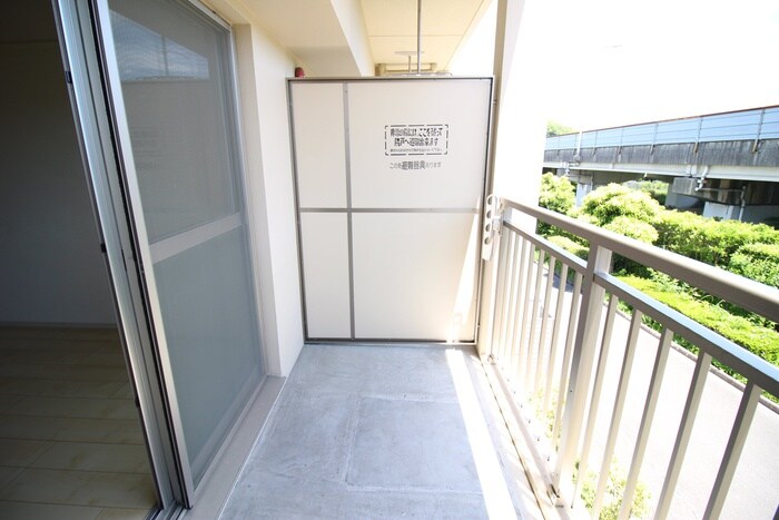 物件内観写真16　(ベランダ・バルコニー)