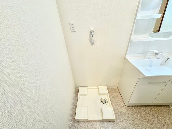 物件内観写真20　(洗濯機置場)