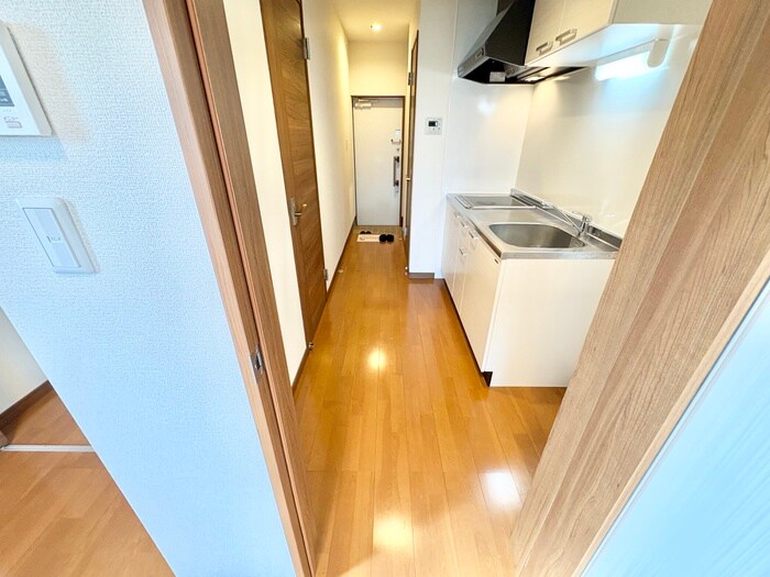 物件内観写真21　(廊下)