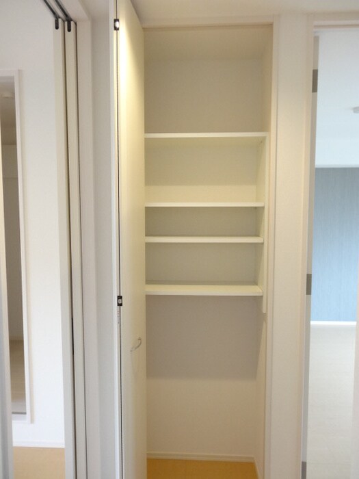 物件内観写真14　(収納)