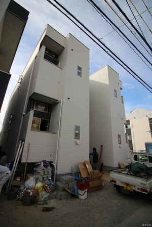 CB和白ヒナタ外観写真