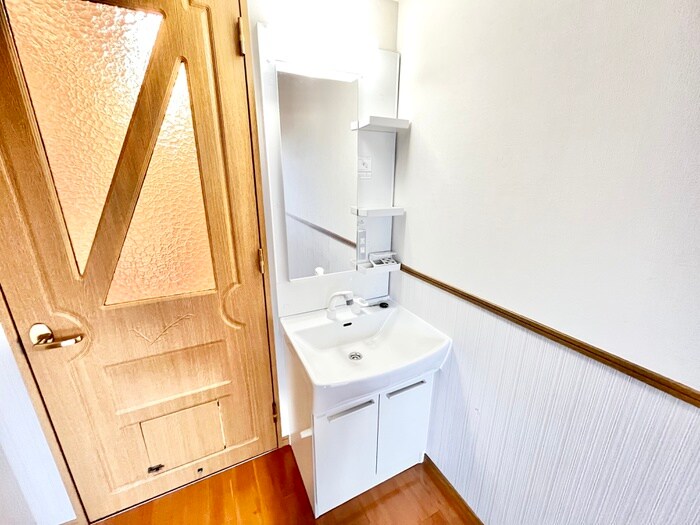 物件内観写真12　(洗面)