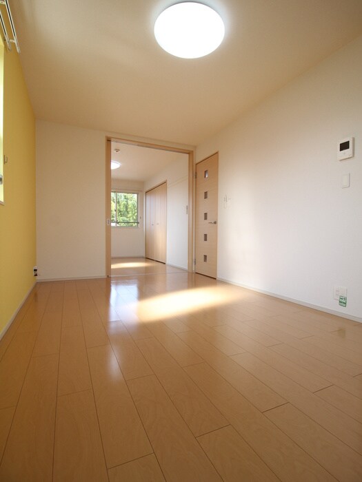 物件内観写真5　(居室)