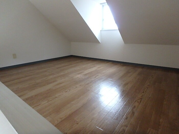 物件内観写真5　(ロフト)
