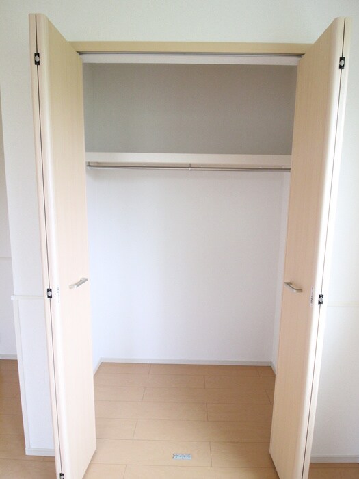 物件内観写真11　(収納)