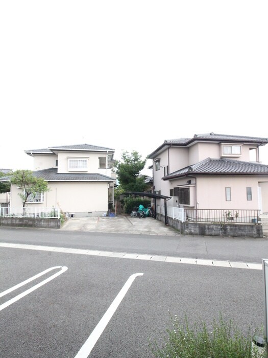 物件内観写真12　(室内からの展望)