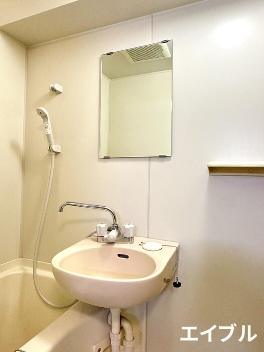 物件内観写真10　(洗面)