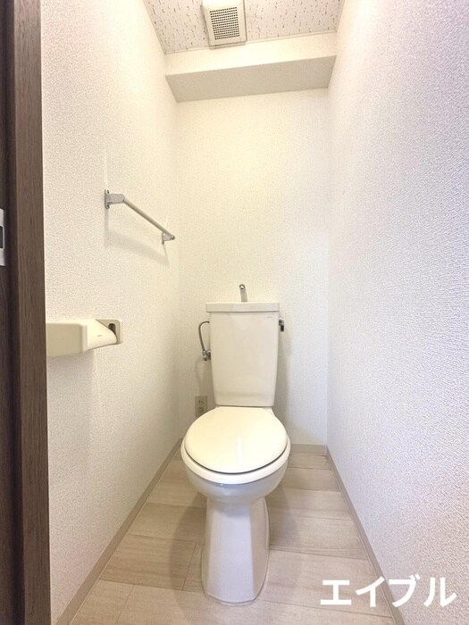 物件内観写真11　(トイレ)