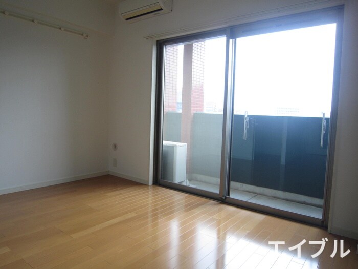 物件内観写真4　(居室)