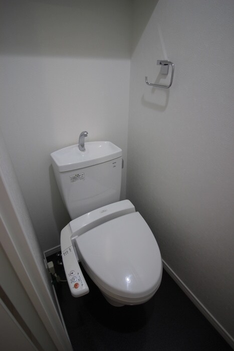 物件内観写真12　(トイレ)