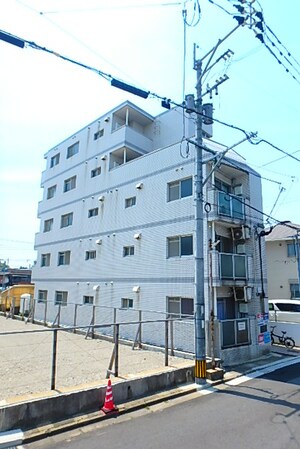 シャトレ折尾外観写真