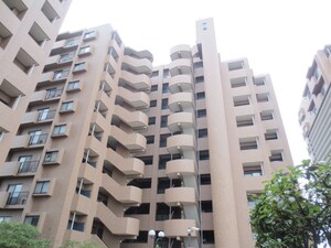 ｻﾝﾘﾔﾝｶﾞｰﾃﾞﾝ春日Ⅲ番館（318）外観写真