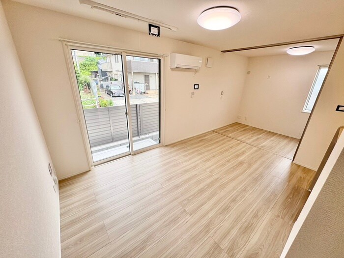 物件内観写真7　(居室)