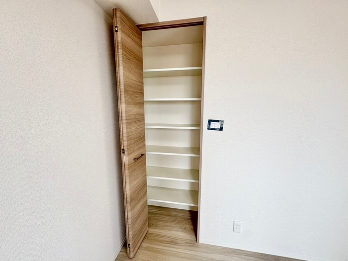 物件内観写真14　(収納)