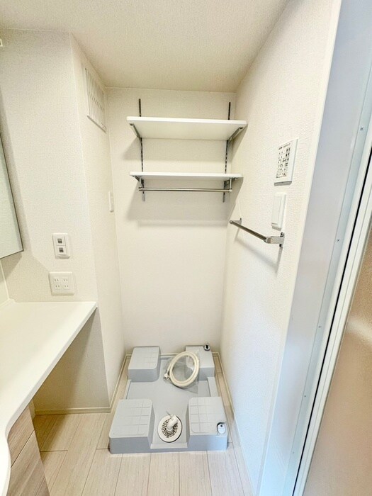 物件内観写真19　(洗濯機置場)