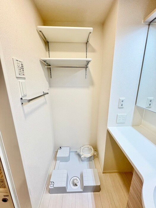 物件内観写真20　(洗濯機置場)