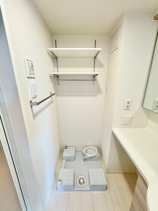 物件内観写真20　(洗濯機置場)