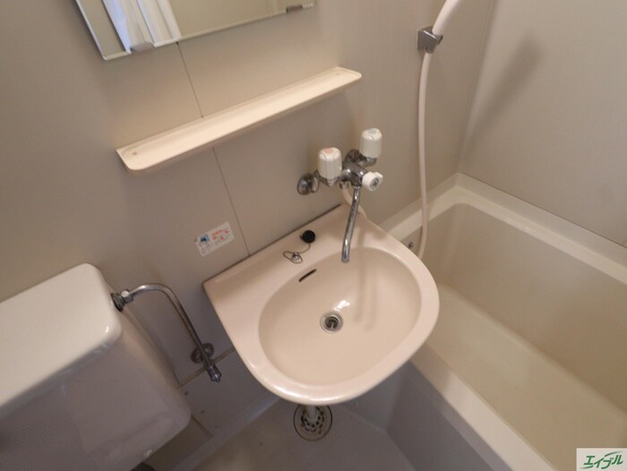 物件内観写真10　(洗面)