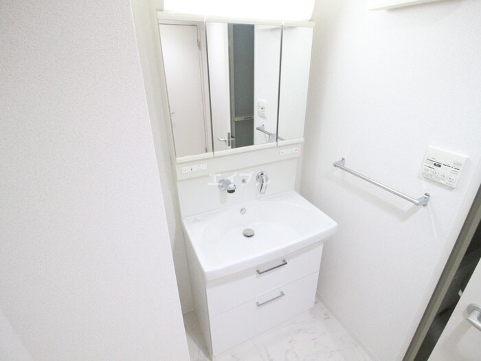 物件内観写真10　(洗面)